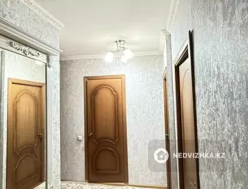 3-комнатная квартира, этаж 4 из 5, 66 м²