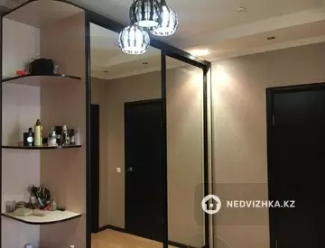 1-комнатная квартира, этаж 9 из 12, 50 м²
