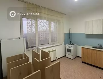 3-комнатная квартира, этаж 9 из 9, 85 м², на длительный срок