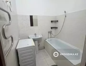 3-комнатная квартира, этаж 9 из 9, 85 м², на длительный срок