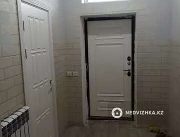 8-комнатный дом, 0.6 соток, 188 м²