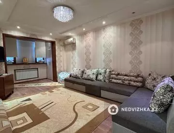 3-комнатная квартира, этаж 3 из 5, 70 м²