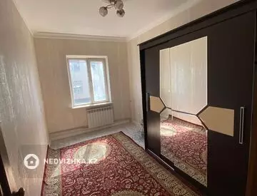 3-комнатная квартира, этаж 4 из 5, 70 м²