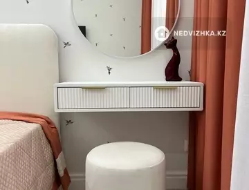 2-комнатная квартира, этаж 2 из 9, 66 м², на длительный срок