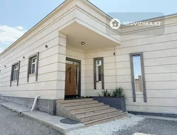 7-комнатный дом, 14 соток, 290 м²