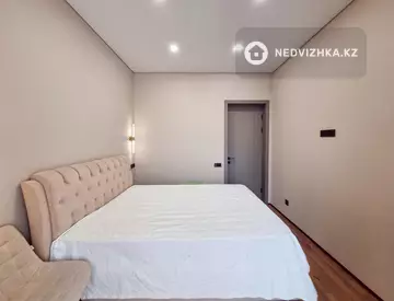 3-комнатная квартира, этаж 3 из 20, 69 м², на длительный срок