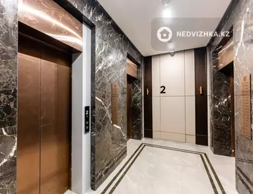 3-комнатная квартира, этаж 18 из 18, 100 м²