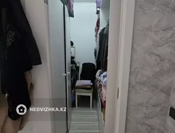 4-комнатная квартира, этаж 1 из 12, 109 м²