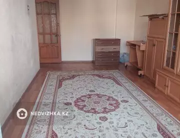 2-комнатная квартира, этаж 2 из 5, 45 м², на длительный срок