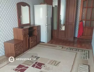 2-комнатная квартира, этаж 2 из 5, 45 м², на длительный срок