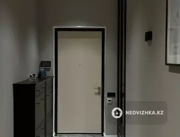 3-комнатная квартира, этаж 9 из 9, 104 м²