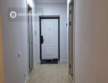 1-комнатная квартира, этаж 13 из 17, 39 м², на длительный срок