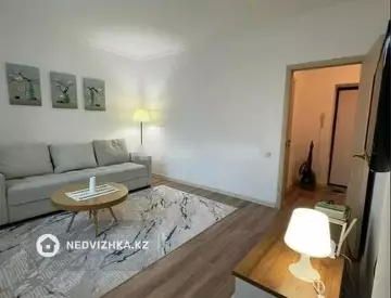 1-комнатная квартира, этаж 10 из 14, 38 м²