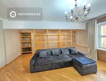 3-комнатная квартира, этаж 4 из 5, 110 м²