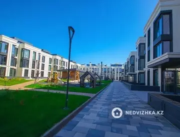 3-комнатная квартира, этаж 3 из 3, 154 м²