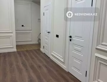 2-комнатная квартира, этаж 3 из 20, 77 м²