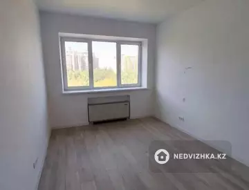 3-комнатная квартира, этаж 3 из 4, 107 м²