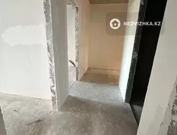 2-комнатная квартира, этаж 1 из 9, 64 м²