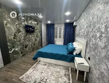 1-комнатная квартира, этаж 1 из 5, 40 м², посуточно