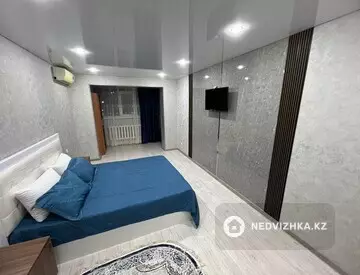 1-комнатная квартира, этаж 1 из 9, 40 м², посуточно