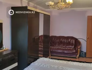 3-комнатная квартира, этаж 1 из 5, 59 м², на длительный срок