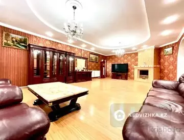 10-комнатный дом, 23 соток, 566 м²