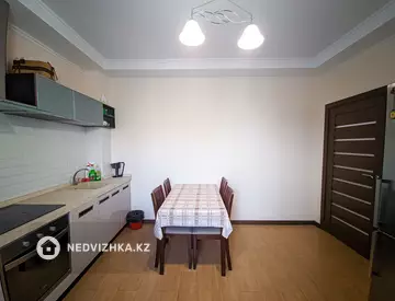 2-комнатная квартира, этаж 12 из 25, 72 м², на длительный срок