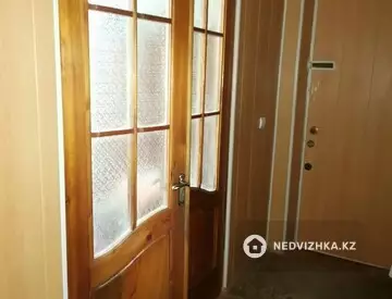 2-комнатная квартира, этаж 3 из 5, 52 м²