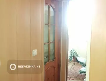 2-комнатная квартира, этаж 3 из 5, 52 м²