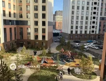 1-комнатная квартира, этаж 4 из 12, 42 м²