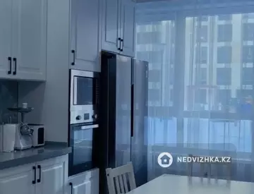 3-комнатная квартира, этаж 2 из 12, 101 м²