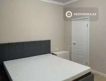 2-комнатная квартира, этаж 13 из 15, 52 м²
