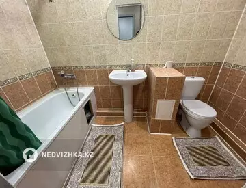 1-комнатная квартира, этаж 1 из 12, 40 м², по часам