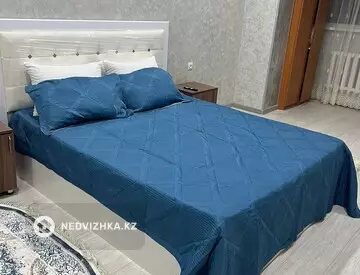 1-комнатная квартира, этаж 1 из 12, 40 м², по часам