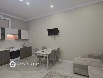 2-комнатная квартира, этаж 3 из 7, 64 м²