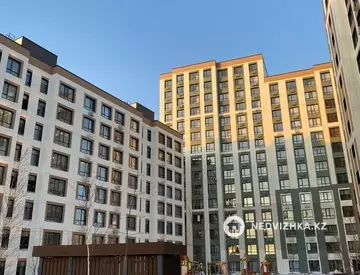 1-комнатная квартира, этаж 10 из 14, 38 м², на длительный срок