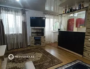 2-комнатная квартира, этаж 4 из 9, 57 м², на длительный срок