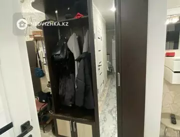 2-комнатная квартира, этаж 3 из 5, 42 м²