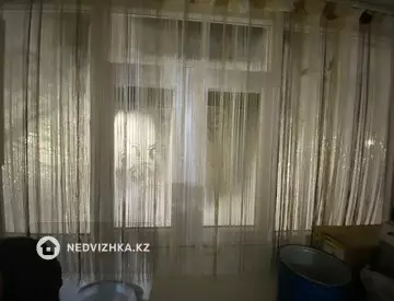 2-комнатная квартира, этаж 3 из 5, 42 м²