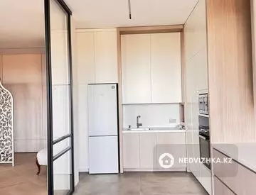 3-комнатная квартира, этаж 3 из 4, 190 м²