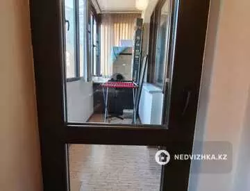 2-комнатная квартира, этаж 4 из 8, 64 м²