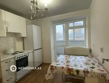 1-комнатная квартира, этаж 4 из 9, 36 м², на длительный срок