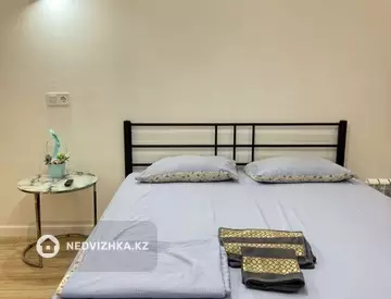 1-комнатная квартира, этаж 6 из 12, 40 м², по часам