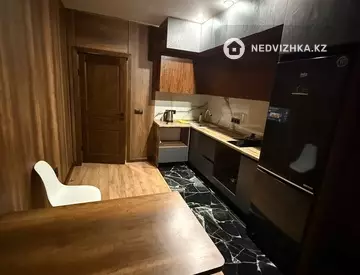 1-комнатная квартира, этаж 2 из 12, 40 м², по часам