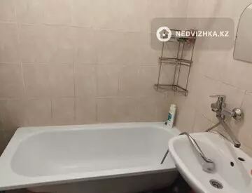 2-комнатная квартира, этаж 2 из 5, 69 м², посуточно