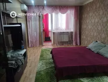 2-комнатная квартира, этаж 2 из 5, 69 м², посуточно