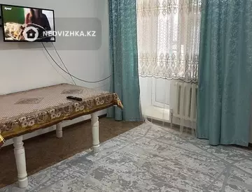 1-комнатная квартира, этаж 4 из 5, 65 м², на длительный срок