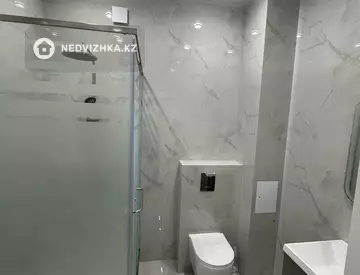 1-комнатная квартира, этаж 11 из 12, 37 м²