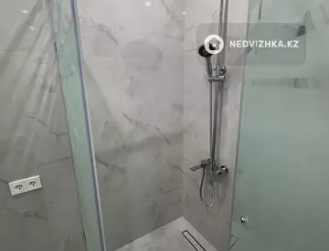 1-комнатная квартира, этаж 11 из 12, 37 м²