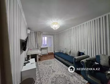 2-комнатная квартира, этаж 3 из 4, 50 м², на длительный срок